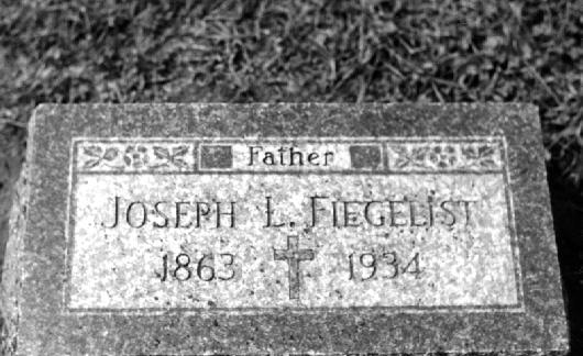 GravestoneJosephLFiegelist.jpg (42333 bytes)